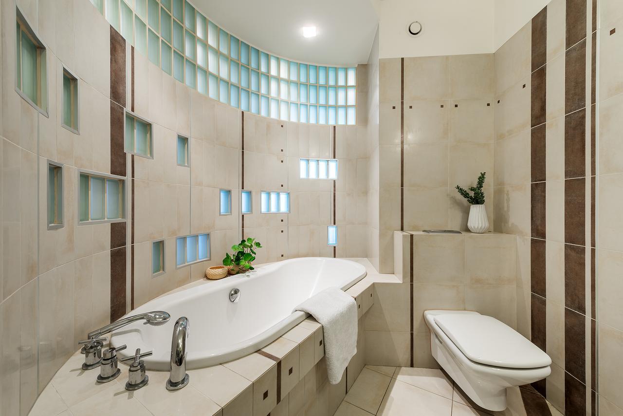 Miasteczko Orange P&O Service Apartments 华沙 外观 照片