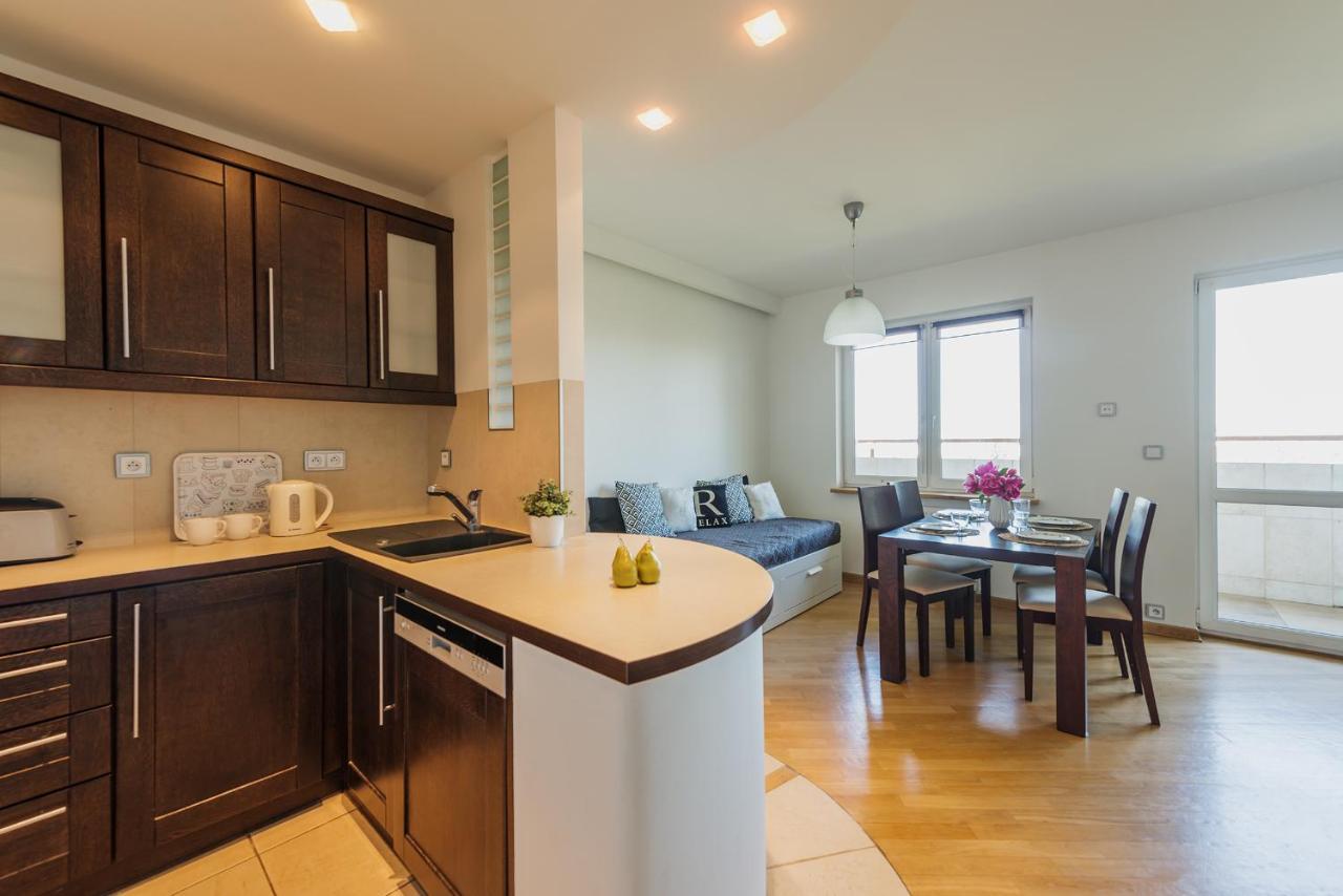 Miasteczko Orange P&O Service Apartments 华沙 外观 照片